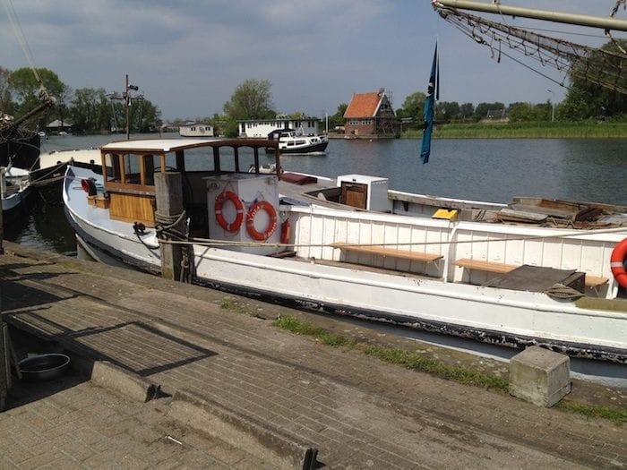 hello gorgeous mee met Gay Pride