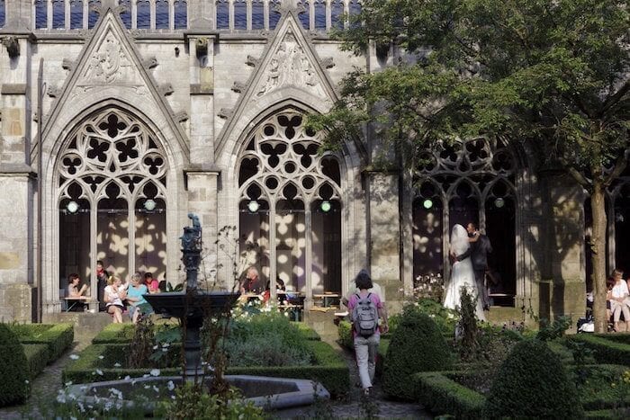 Stadswandeling voor heteromannen en -vrouwen met hiv